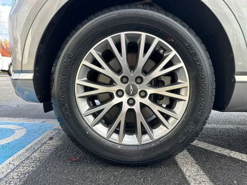 Used 2024 Genesis GV80 2.5T image 27