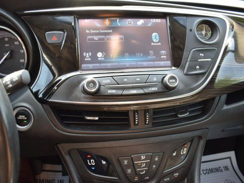 Used 2019 Buick Envision Essence AWD/4WD image 26