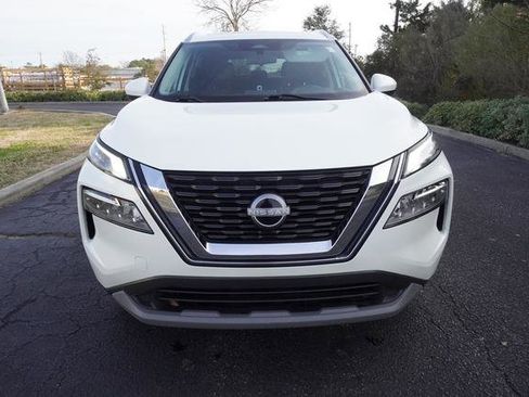 Used 2023 Nissan Rogue SV w/ SV Premium B Package image 8