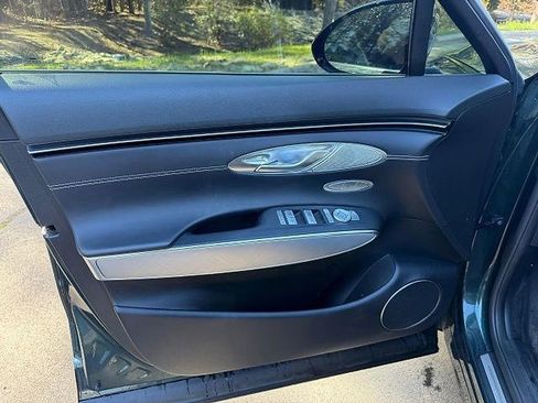 Used 2024 Genesis Electrified GV70 Advanced image 5