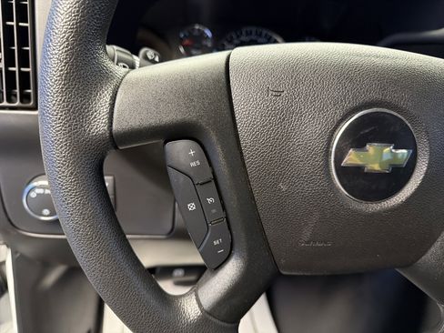 Used 2024 Chevrolet Express 2500 w/ Driver Convenience Package image 15