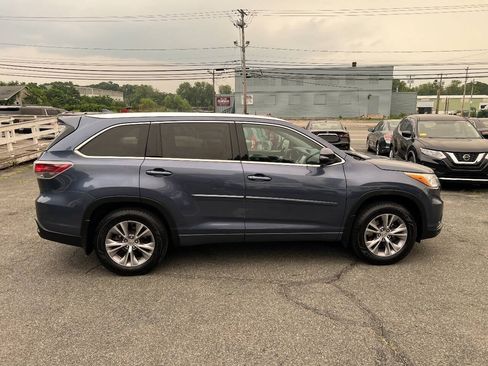 Used 2014 Toyota Highlander XLE AWD/4WD image 14
