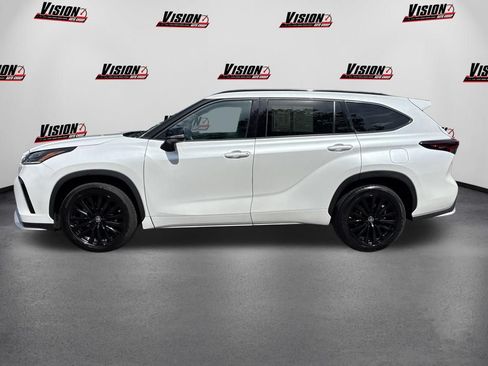 Used 2024 Toyota Highlander XSE AWD/4WD image 8