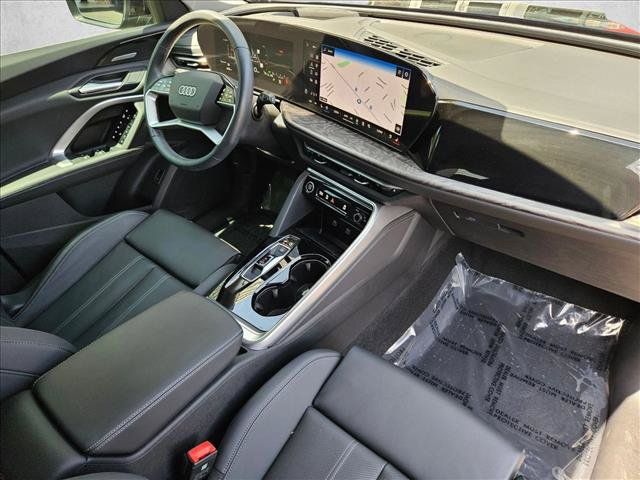 Certified 2025 Audi Q5 Premium Plus AWD/4WD image 28