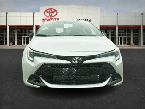 New 2026 Toyota Corolla SE image 2