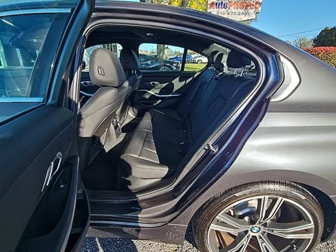 Used 2021 BMW 330i Sedan w/ Premium Package image 36