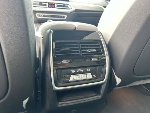 Used 2023 BMW X5 xDrive40i w/ Premium Package image 15