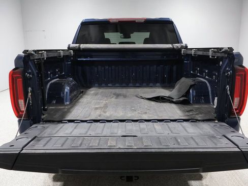 Used 2023 GMC Sierra 1500 SLT image 4