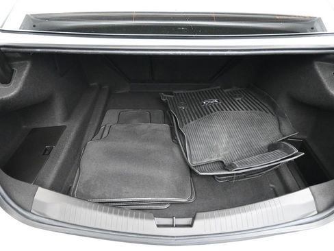 Used 2022 Cadillac CT5 V w/ Platinum Package RWD image 26