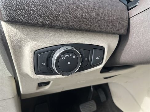 Used 2017 Lincoln MKC Select w/ Select Plus Package image 22