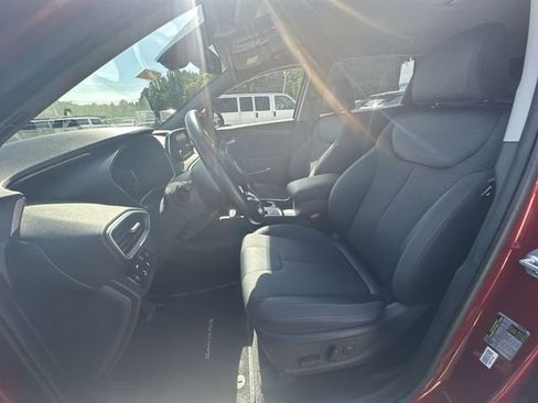 Used 2019 Hyundai Santa Fe SEL AWD/4WD image 12