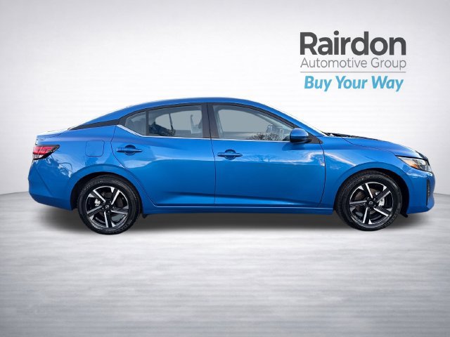 Used 2025 Nissan Sentra SV FWD image 8