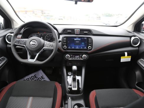 New 2025 Nissan Versa SR w/ Trunk Package image 20