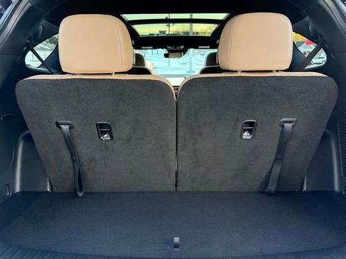 Used 2025 Kia Sorento SX Prestige w/ Olive Brown Leather Package image 12