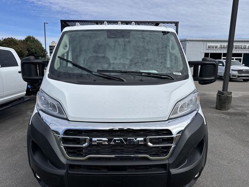 Used 2025 RAM ProMaster 3500 w/ Quick Order Package 22G SLT FWD image 3
