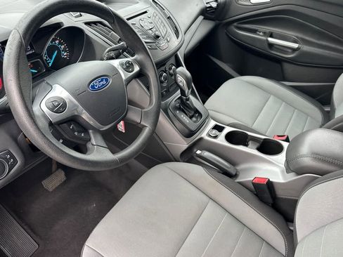 Used 2016 Ford Escape SE image 11