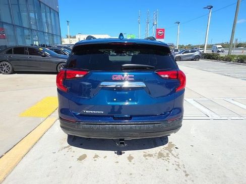 Used 2019 GMC Terrain SLE w/ Driver Convenience Package image 5