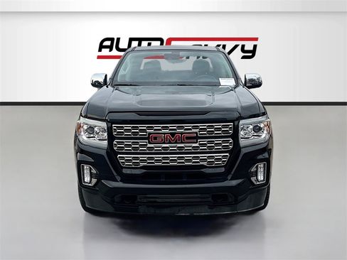 Used 2022 GMC Canyon Denali image 2