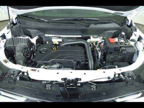 Used 2026 Chevrolet Equinox LT w/ Convenience Package II image 18