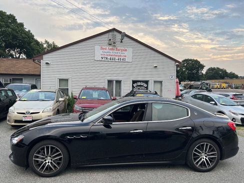 Used 2019 Maserati Ghibli RWD image 2