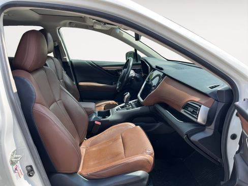 Used 2020 Subaru Outback Touring XT AWD/4WD image 18