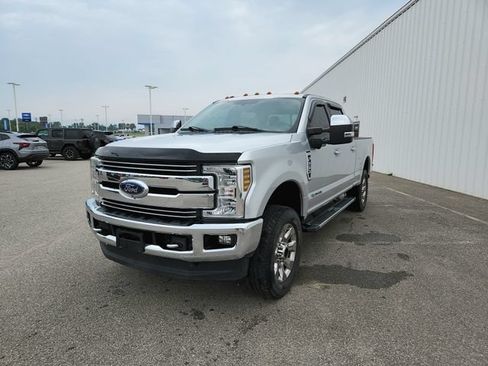 Used 2018 Ford F250 Lariat w/ Chrome Package AWD/4WD image 5