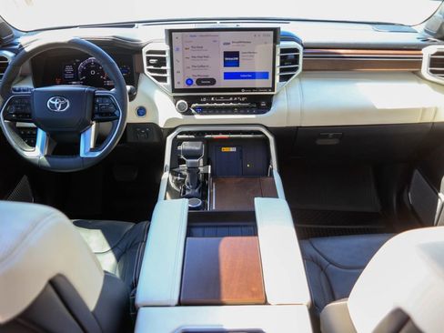 Used 2024 Toyota Sequoia Capstone image 7