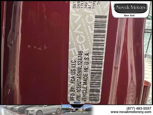 Used 2022 Jeep Gladiator Sport image 18