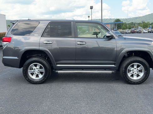 Used 2013 Toyota 4Runner SR5 w/ Convenience Pkg AWD/4WD image 4