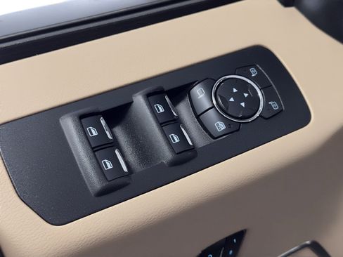 Used 2017 Ford F150 Lariat image 15