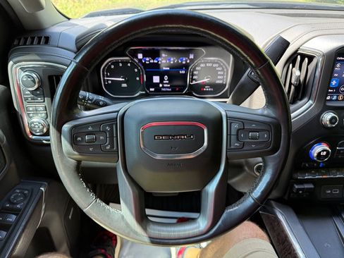 Used 2021 GMC Sierra 1500 Denali w/ Driver Alert Package II AWD/4WD image 21