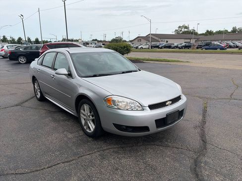 Used 2012 Chevrolet Impala LTZ FWD image 6