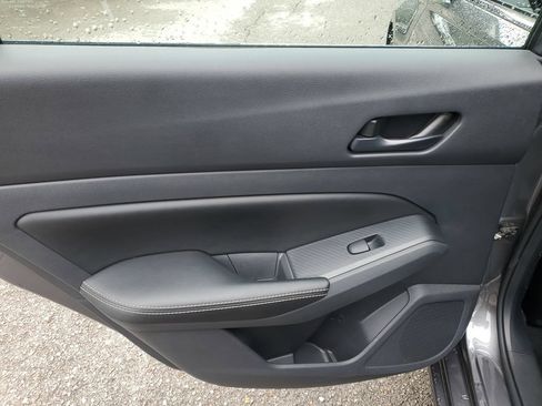 Certified 2025 Nissan Altima 2.5 SV FWD image 8