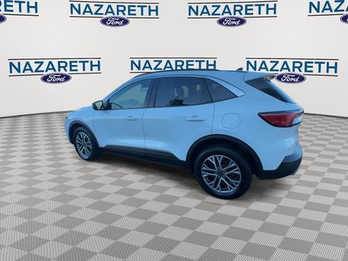 Used 2022 Ford Escape SEL image 6