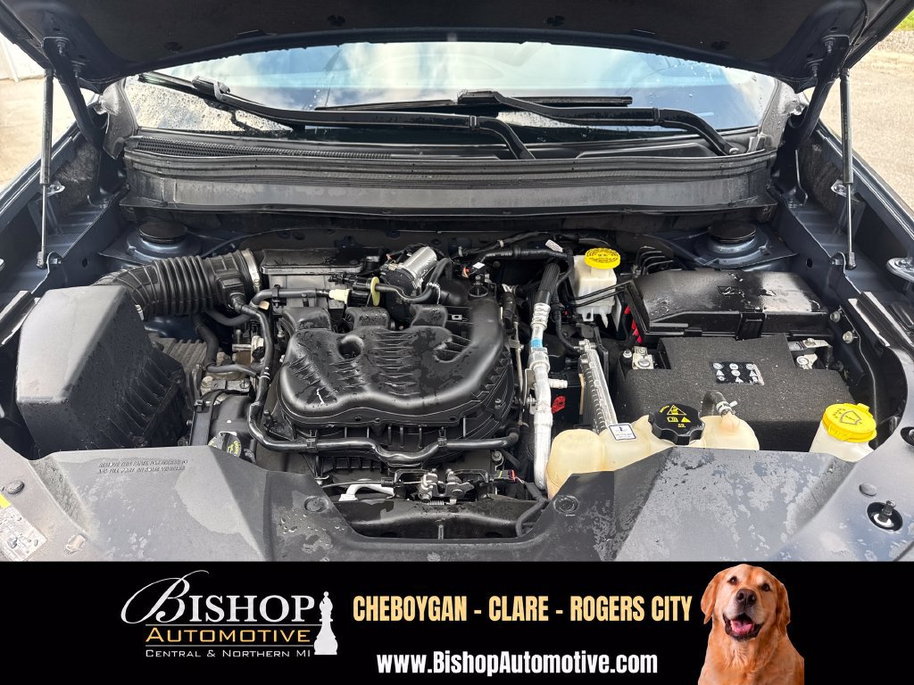 Used 2021 Jeep Cherokee Limited w/ Mopar Interior Package AWD/4WD image 5