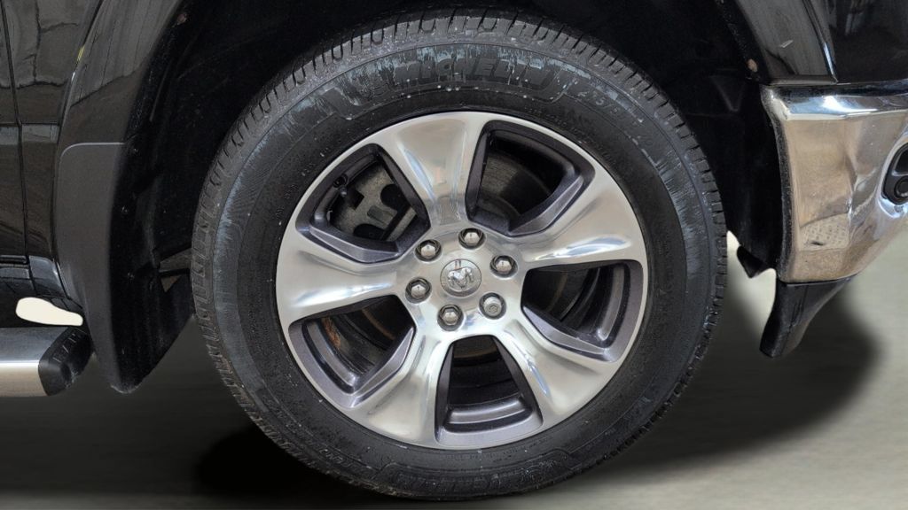 Used 2022 RAM 1500 Laramie AWD/4WD image 28