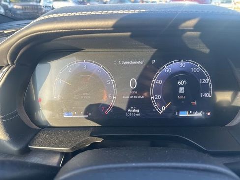 Used 2025 Jeep Grand Cherokee Overland AWD/4WD image 11