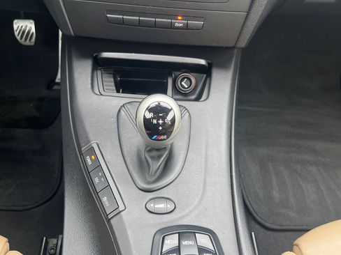 Used 2013 BMW M3 Convertible image 21