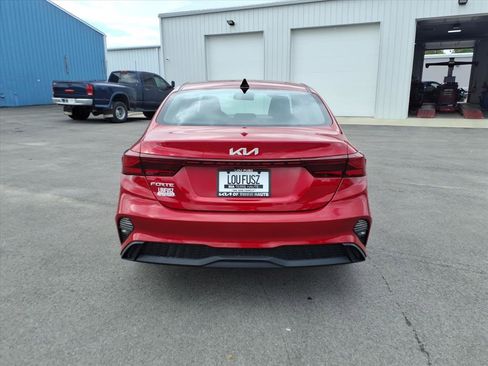 Used 2023 Kia Forte LXS w/ LXS Technology Package image 5