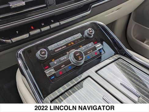 Certified 2022 Lincoln Navigator Black Label image 19