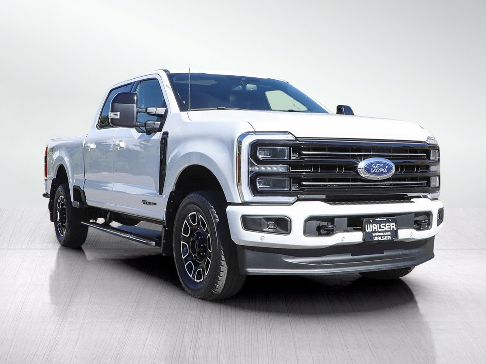 Used 2025 Ford F350 Platinum AWD/4WD image 7