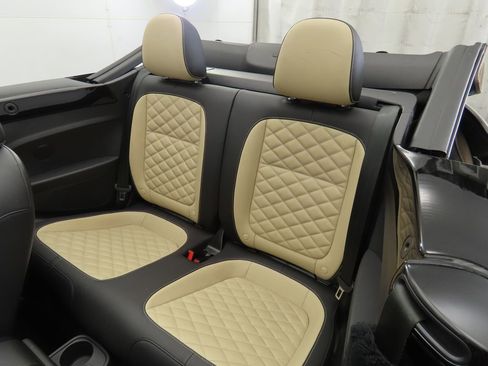 Used 2019 Volkswagen Beetle 2.0T Final Edition SEL image 26