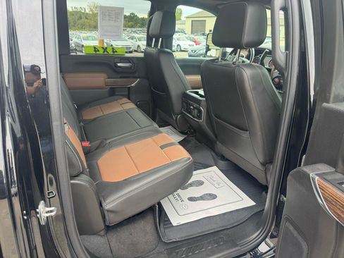 Used 2022 Chevrolet Silverado 3500 High Country w/ Z71 Off-Road Package AWD/4WD image 12