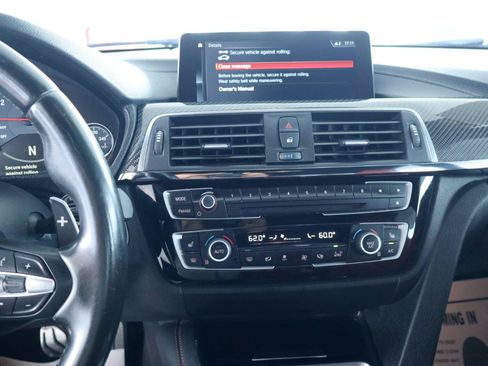 Used 2018 BMW M3 RWD image 20