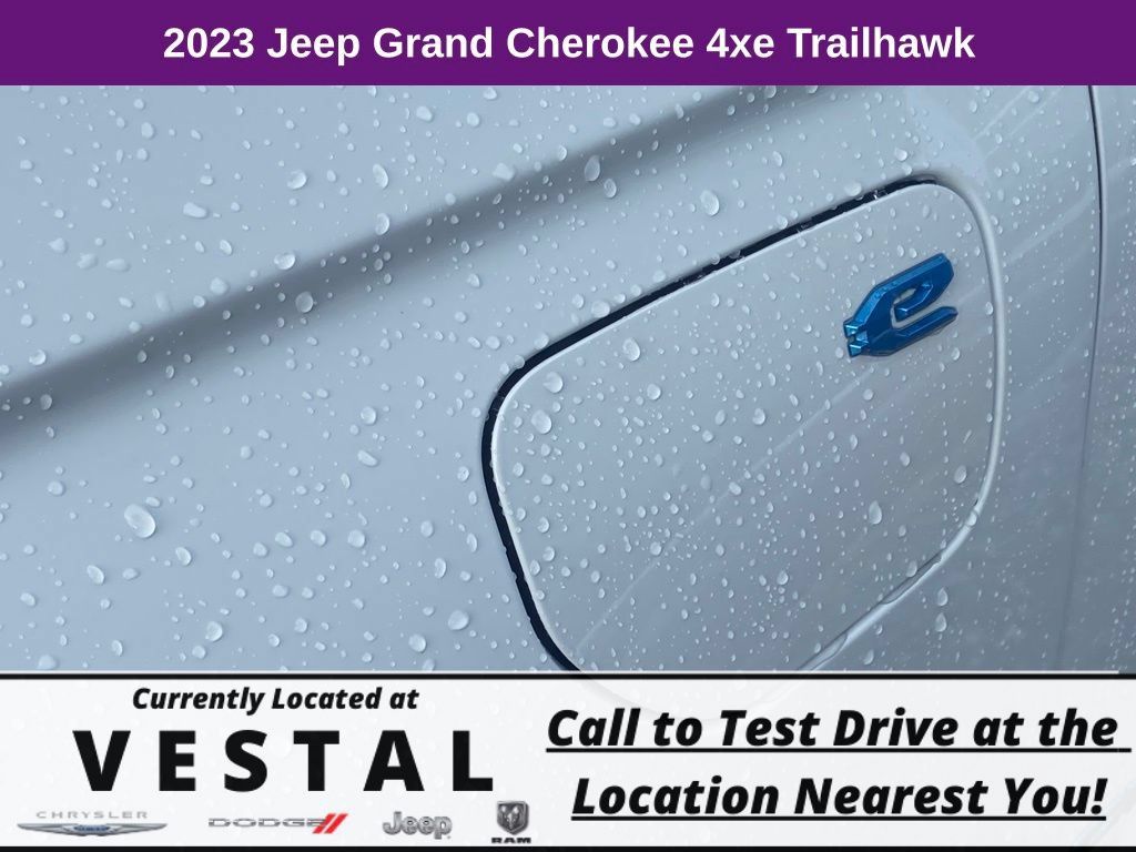 New 2023 Jeep Grand Cherokee Trailhawk AWD/4WD image 5
