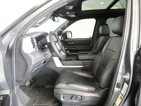 Used 2024 Toyota Tundra Platinum AWD/4WD image 15