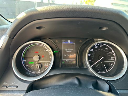 Used 2021 Toyota Camry LE image 15