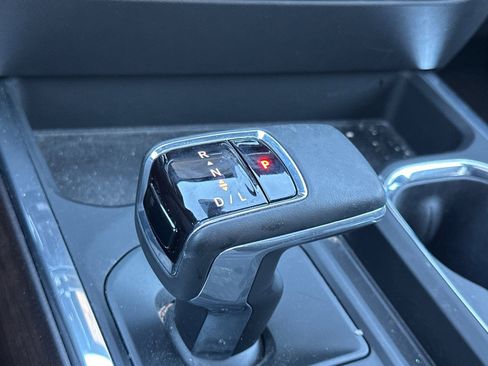 Used 2025 Chevrolet Silverado 1500 High Country w/ Technology Package image 32