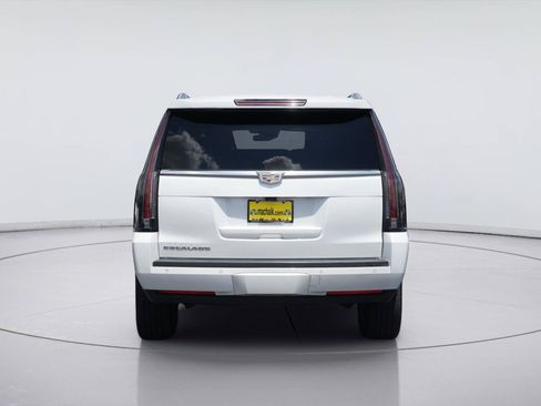Used 2020 Cadillac Escalade ESV Platinum AWD/4WD image 7