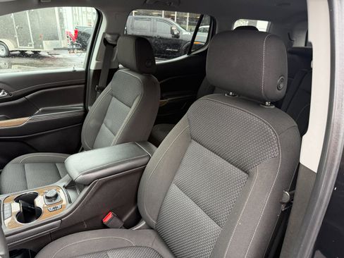 Used 2023 GMC Acadia SLE w/ Driver Convenience Package image 14